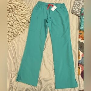 NWT Women’s Figs Kade Pant • Surgical Green • Size Large